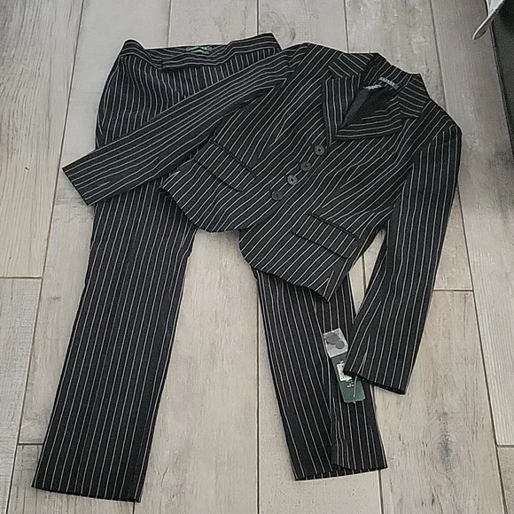 Lauren Ralph Lauren Cameron pin stripe suit in black panties 2 jacket size 4 - Picture 1 of 10